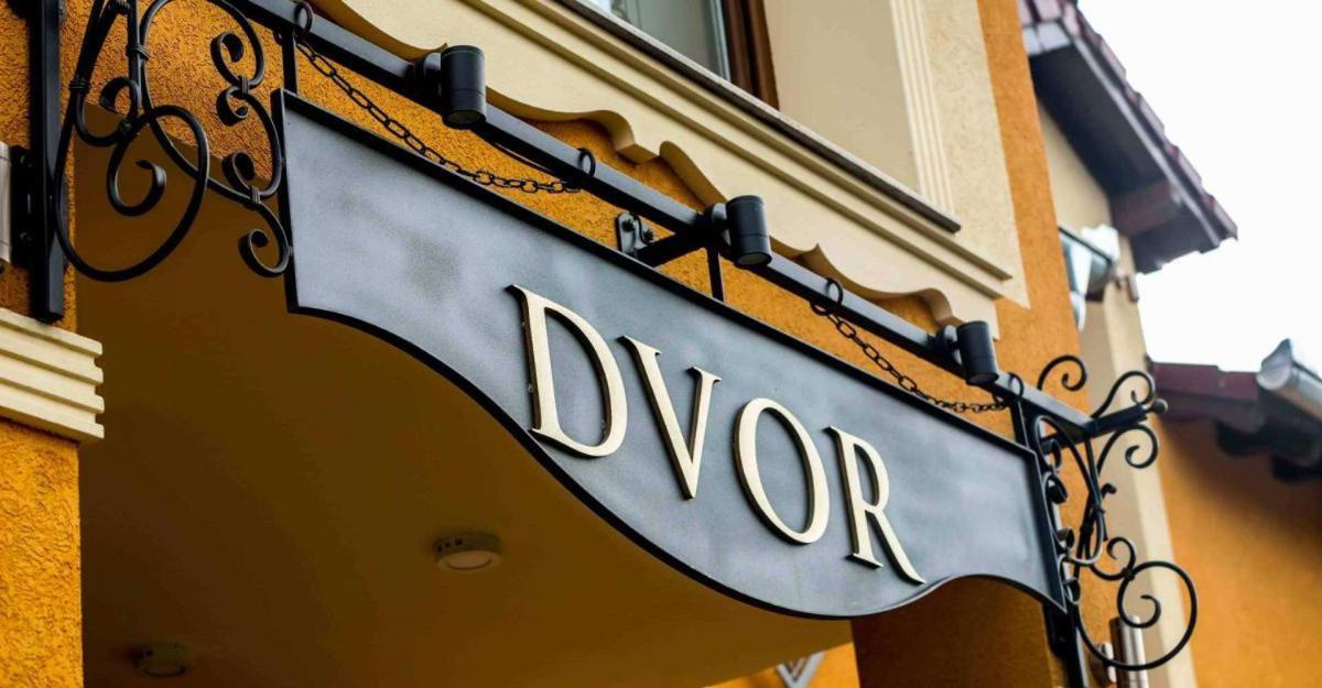 Vila Dvor Subotica Exterior foto